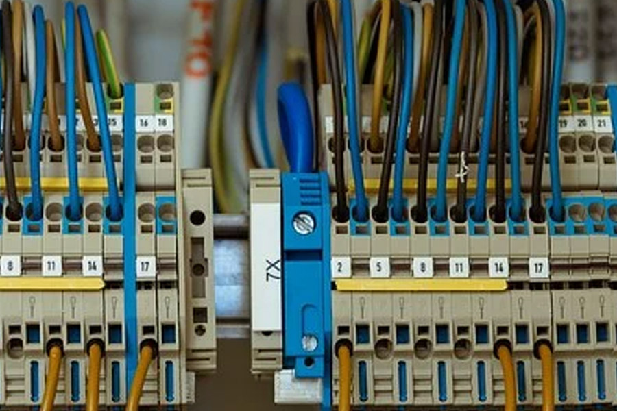 The principle of intelligent controller and its application in fans and pumps
